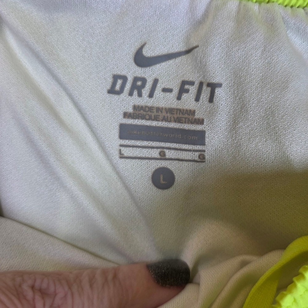 Nike Tempo Running Shorts Womens Large Neon Yellow Dri-FIT Athletic Gym High Vis - Picture 3 of 5